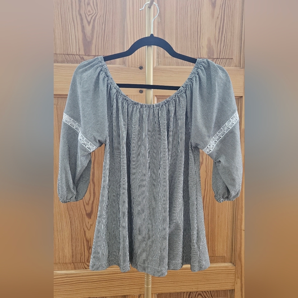 Lane Bryant Blk & White Pin Striped 3/4 Length Sleeve Blouse Size 14/16